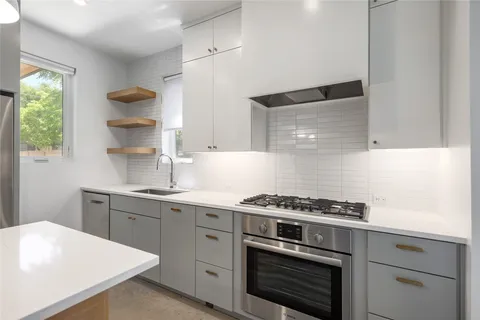 $725,000 | 3300 South 5th Street, Unit A, Austin, TX 78704