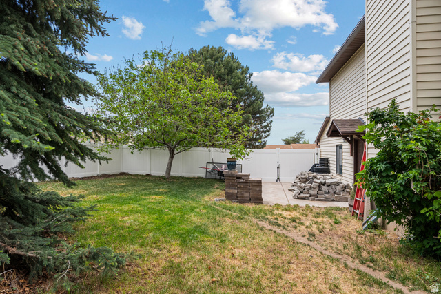 319 Lisa Way Tooele, UT 84074 - Photo 27 of 41