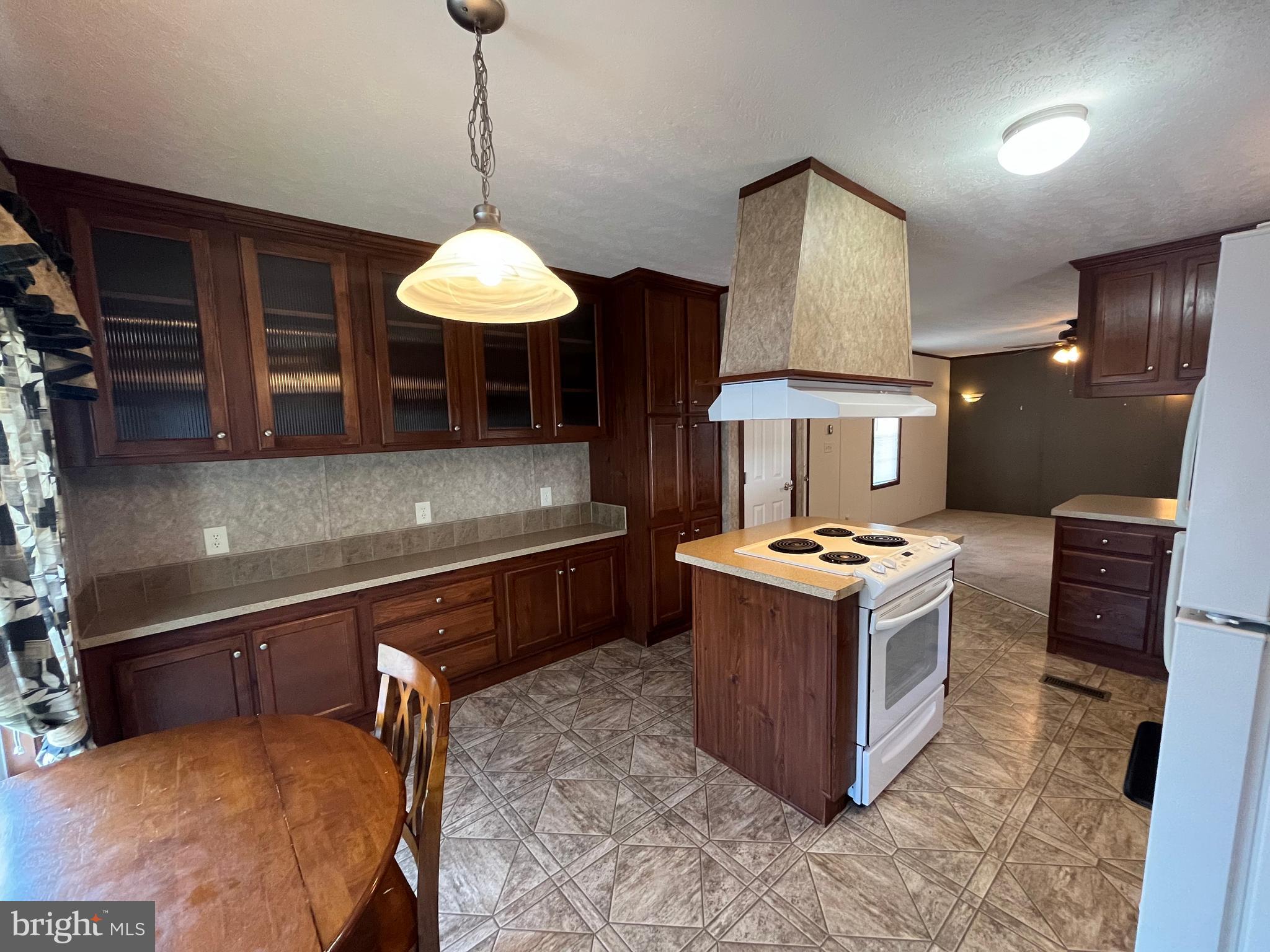 233 Robwood Road Baltimore, MD 21222 - Photo 13 of 38