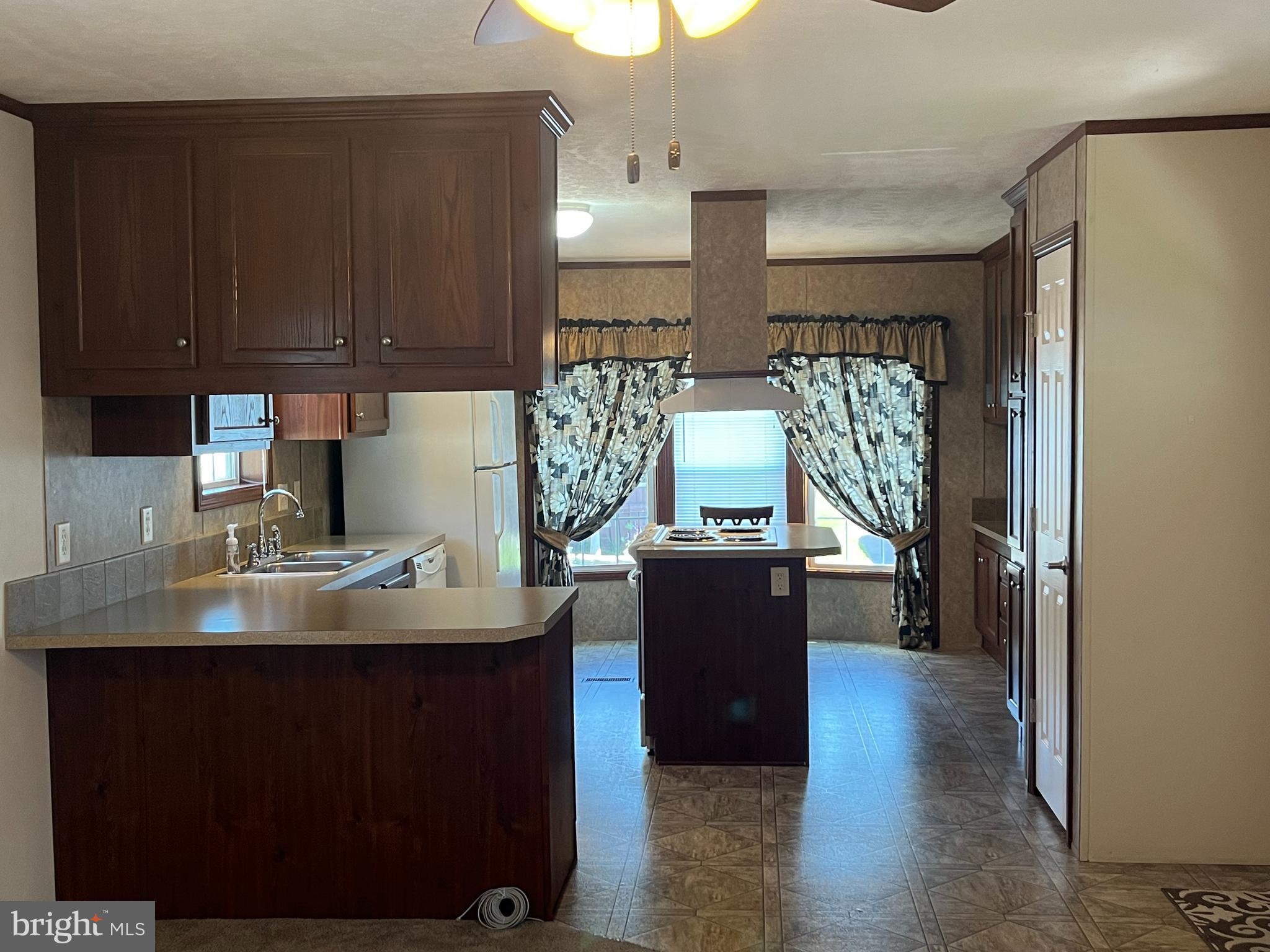 233 Robwood Road Baltimore, MD 21222 - Photo 16 of 38