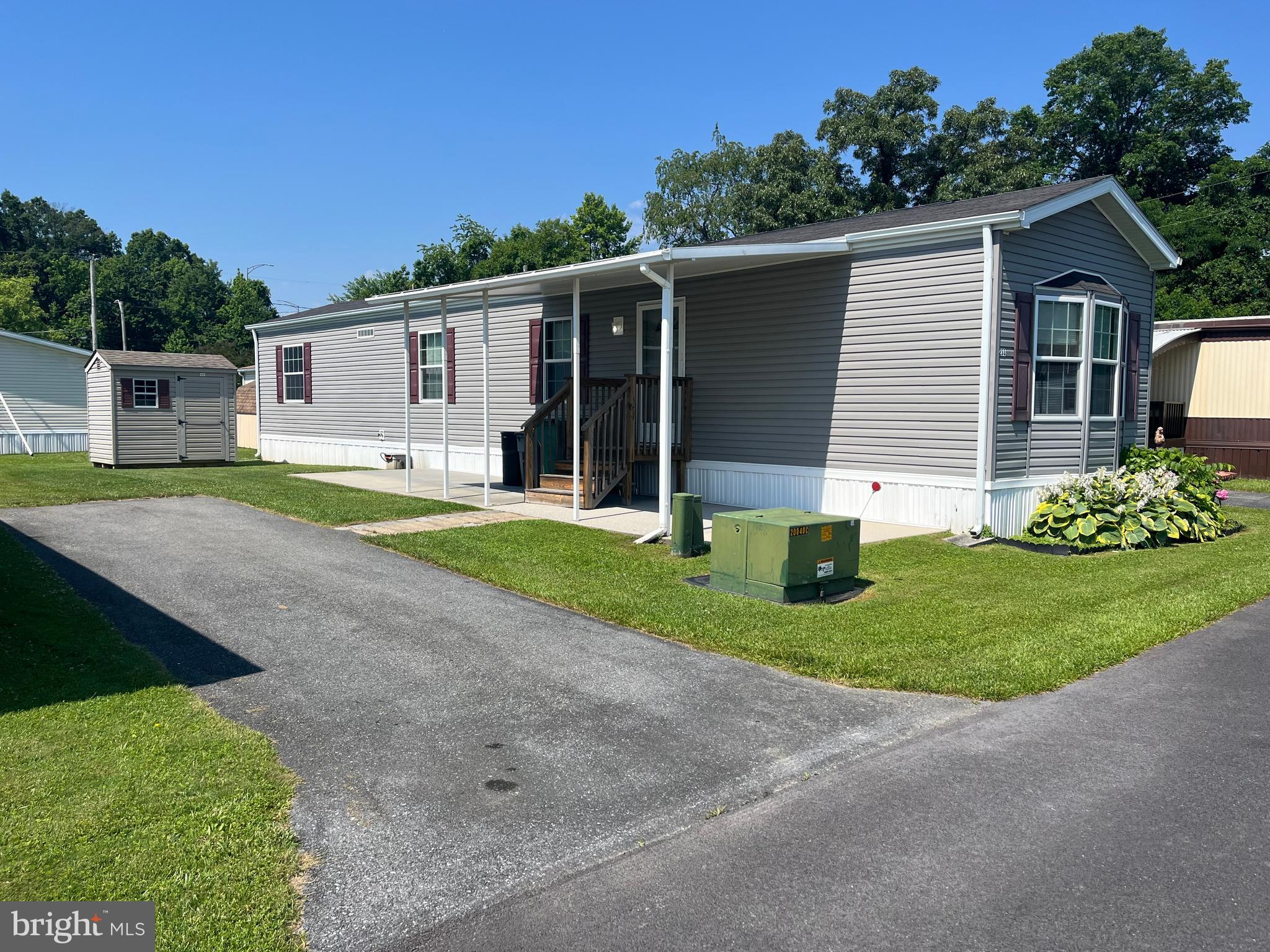 233 Robwood Road Baltimore, MD 21222 - Photo 5 of 38