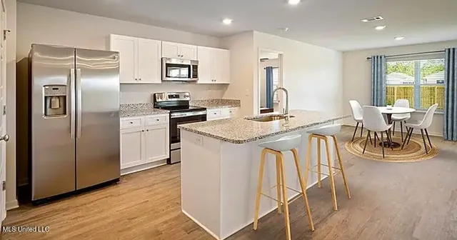 $2,099 | 8004 Westwood Circle, Ocean Springs, MS 39564