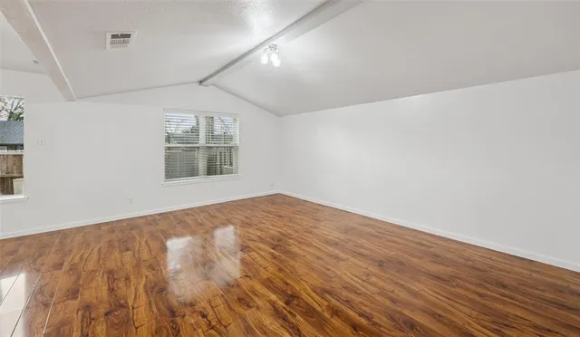 $424,900 | 930 Shady Creek Lane, Bedford, TX 76021