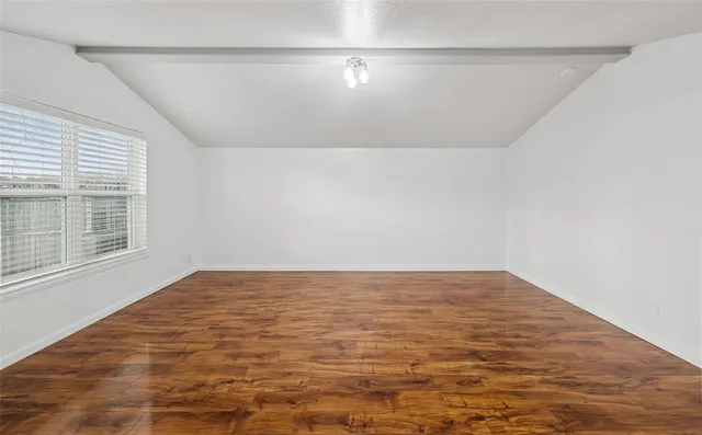 $424,900 | 930 Shady Creek Lane, Bedford, TX 76021