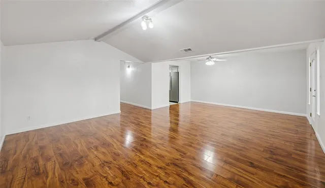 $424,900 | 930 Shady Creek Lane, Bedford, TX 76021