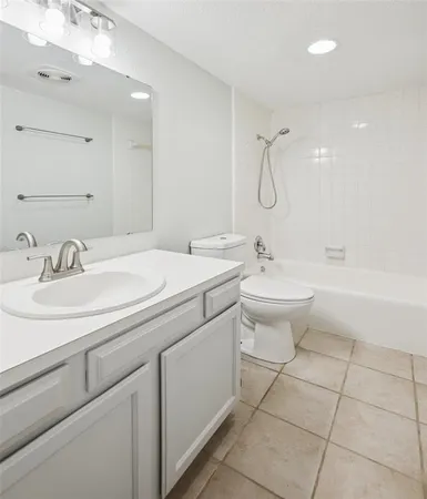 $410,000 | 930 Shady Creek Lane, Bedford, TX 76021