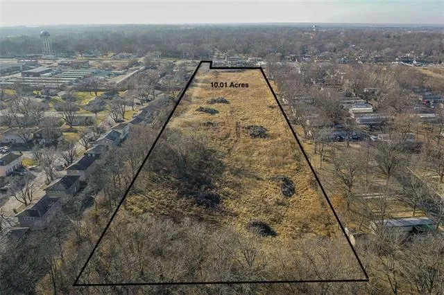 $1,100,000 | 301 North Scott Avenue, Belton, MO 64012