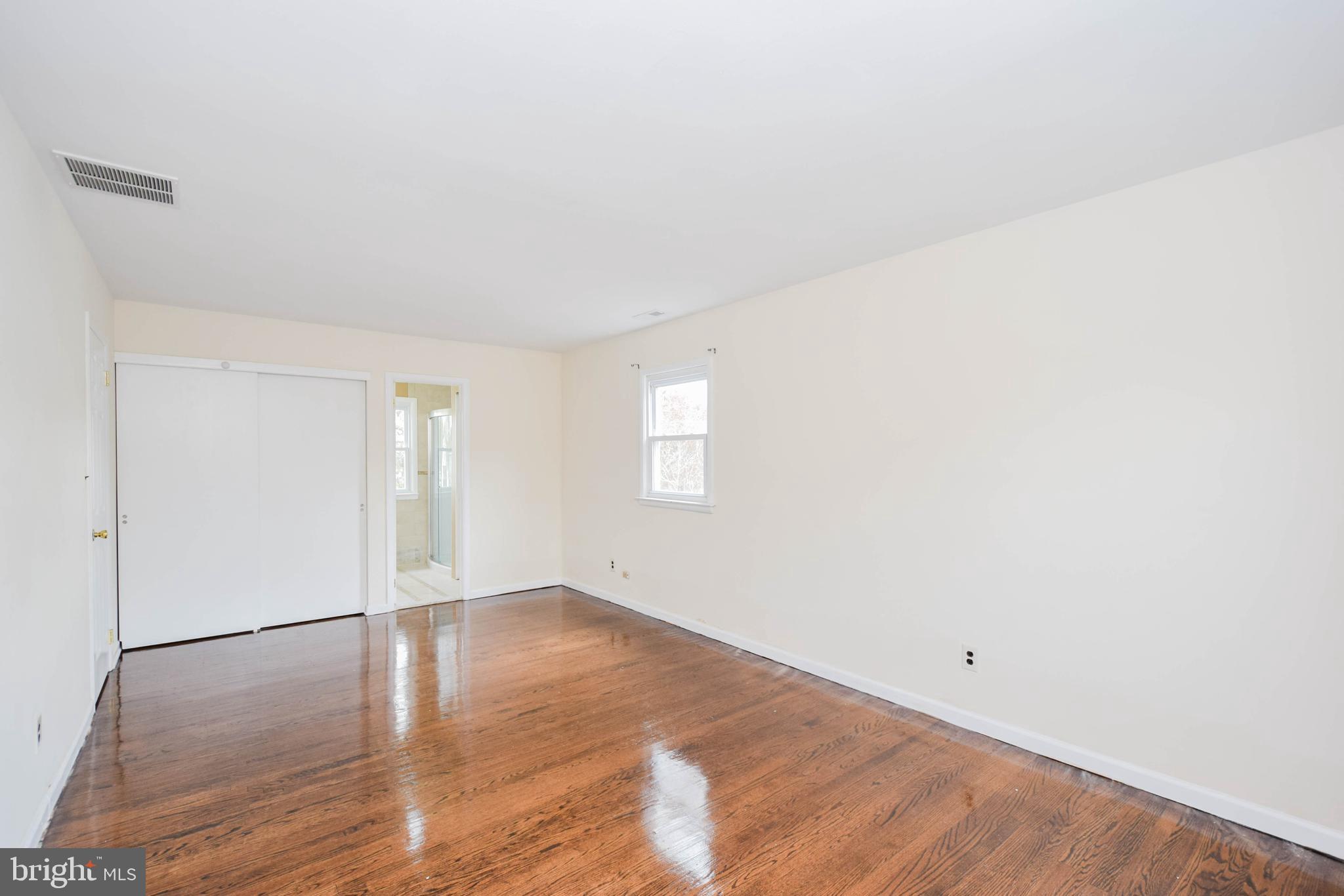 22 Cold Spring Road Hamilton, NJ 08619 - Photo 13 of 33