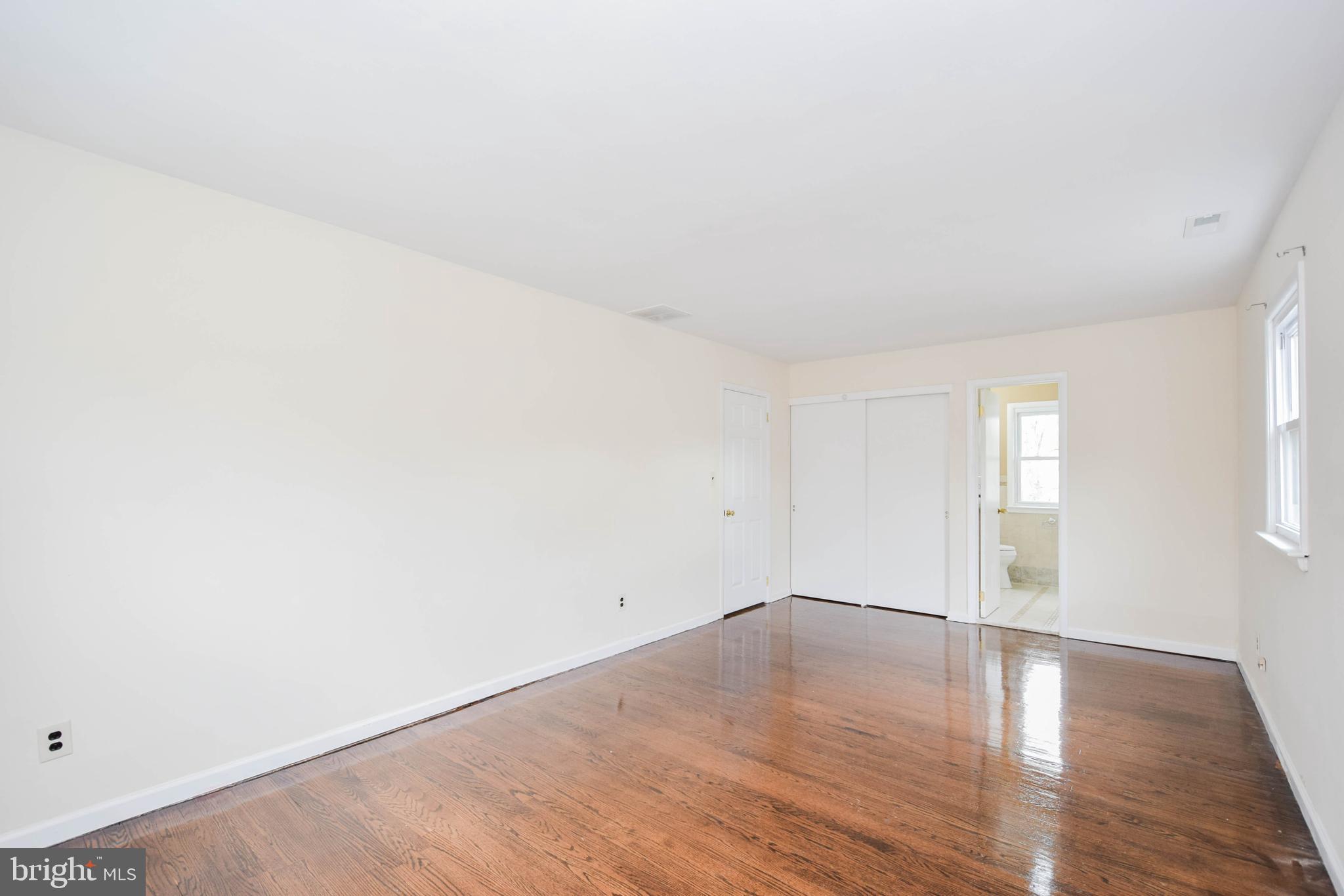 22 Cold Spring Road Hamilton, NJ 08619 - Photo 14 of 33