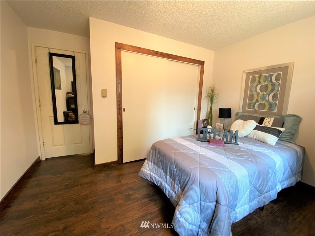 19010 Northeast Redmond Road Redmond, WA 98053 - Photo 16 of 33