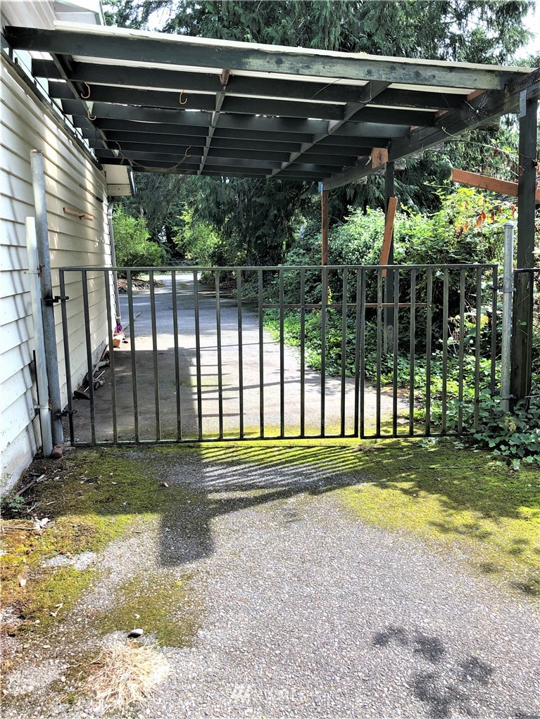 19010 Northeast Redmond Road Redmond, WA 98053 - Photo 25 of 33