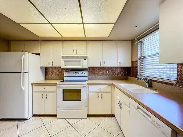 $1,100 | 509 Parkdale Mews, Unit 509, Venice, FL 34285