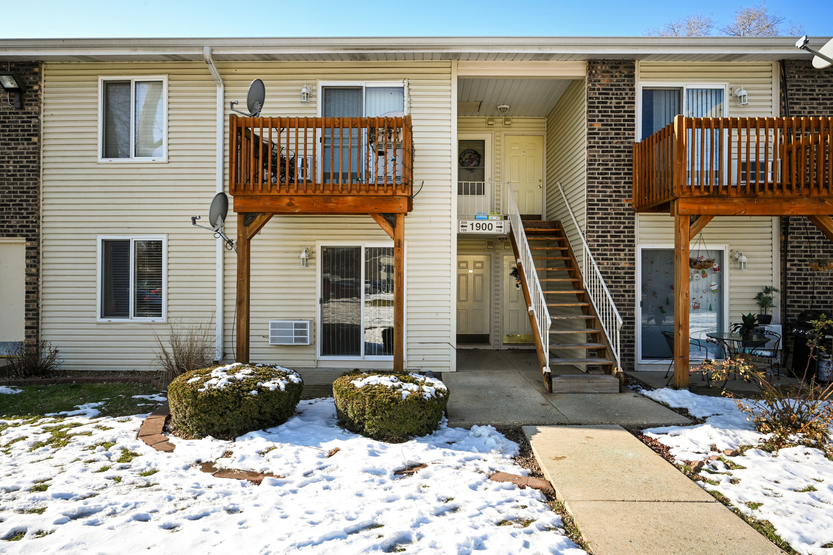 1900 Light Road, Unit 109 Oswego, IL 60543 - Photo 1 of 8