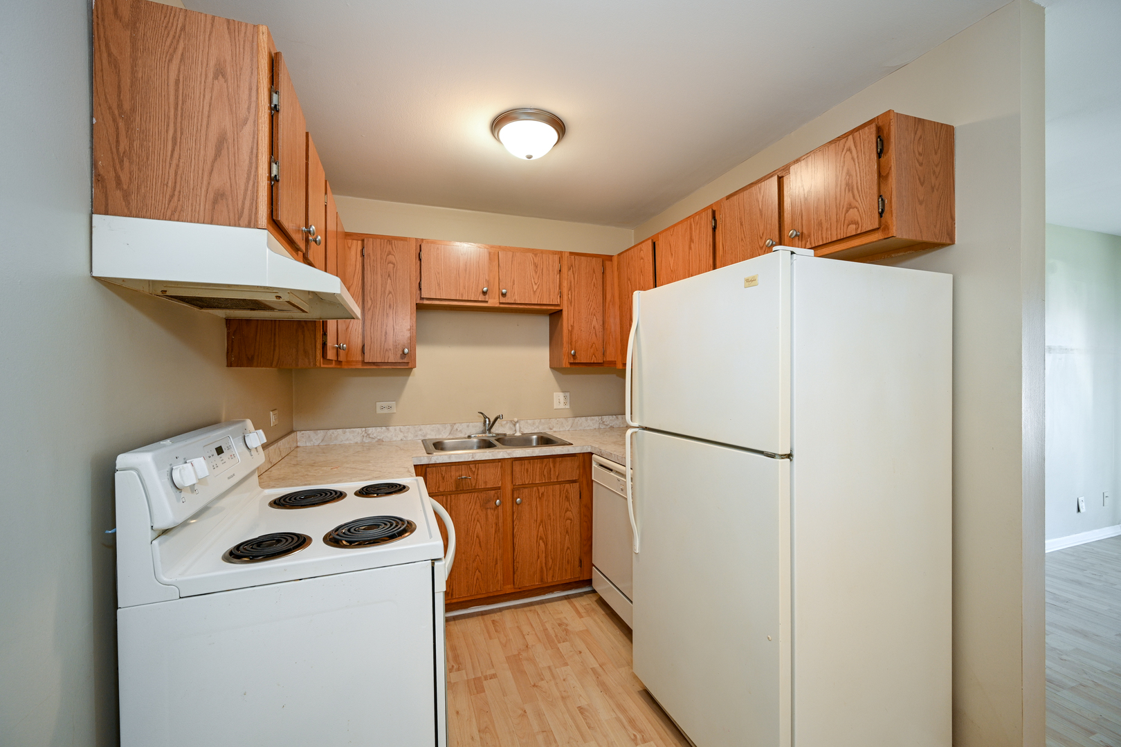 1900 Light Road, Unit 109 Oswego, IL 60543 - Photo 2 of 8