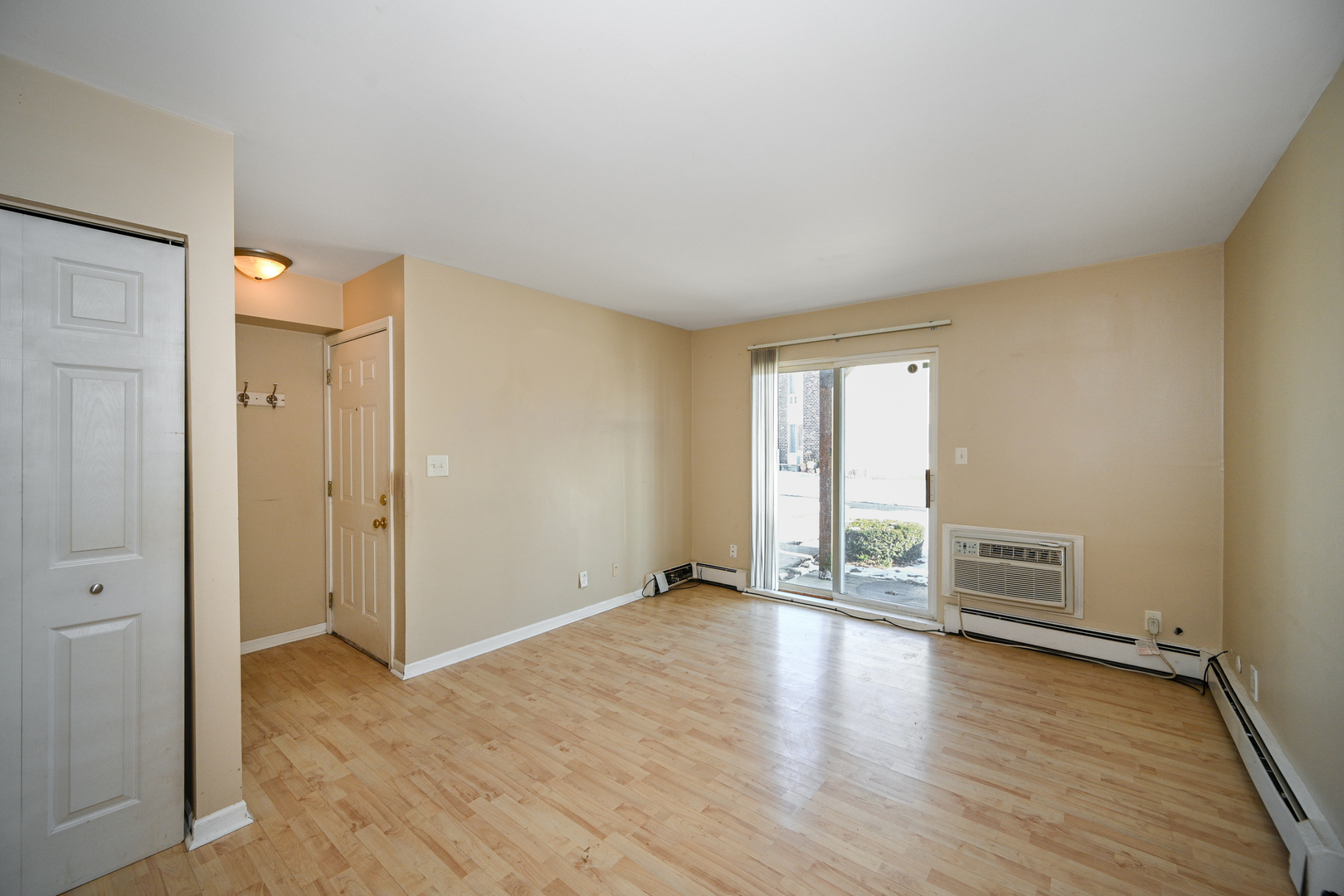 1900 Light Road, Unit 109 Oswego, IL 60543 - Photo 4 of 8