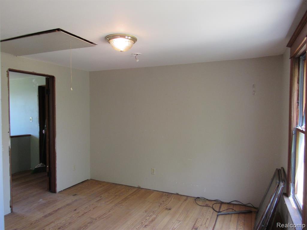 695 Cass Avenue Road Bay City, MI 48708 - Photo 17 of 52