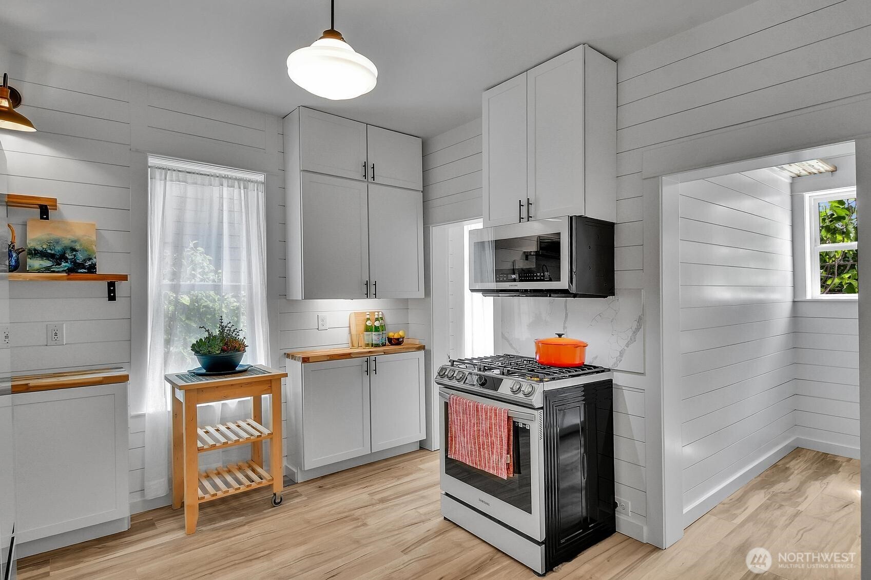 511 North 82nd Street Seattle, WA 98103 - Photo 14 of 23