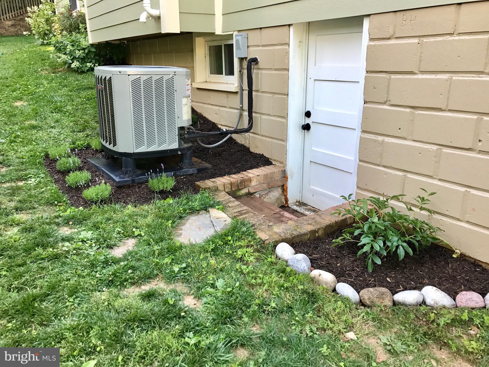 4124 21st Road North Arlington, VA 22207 - Photo 49 of 56 Left side yard with basement access