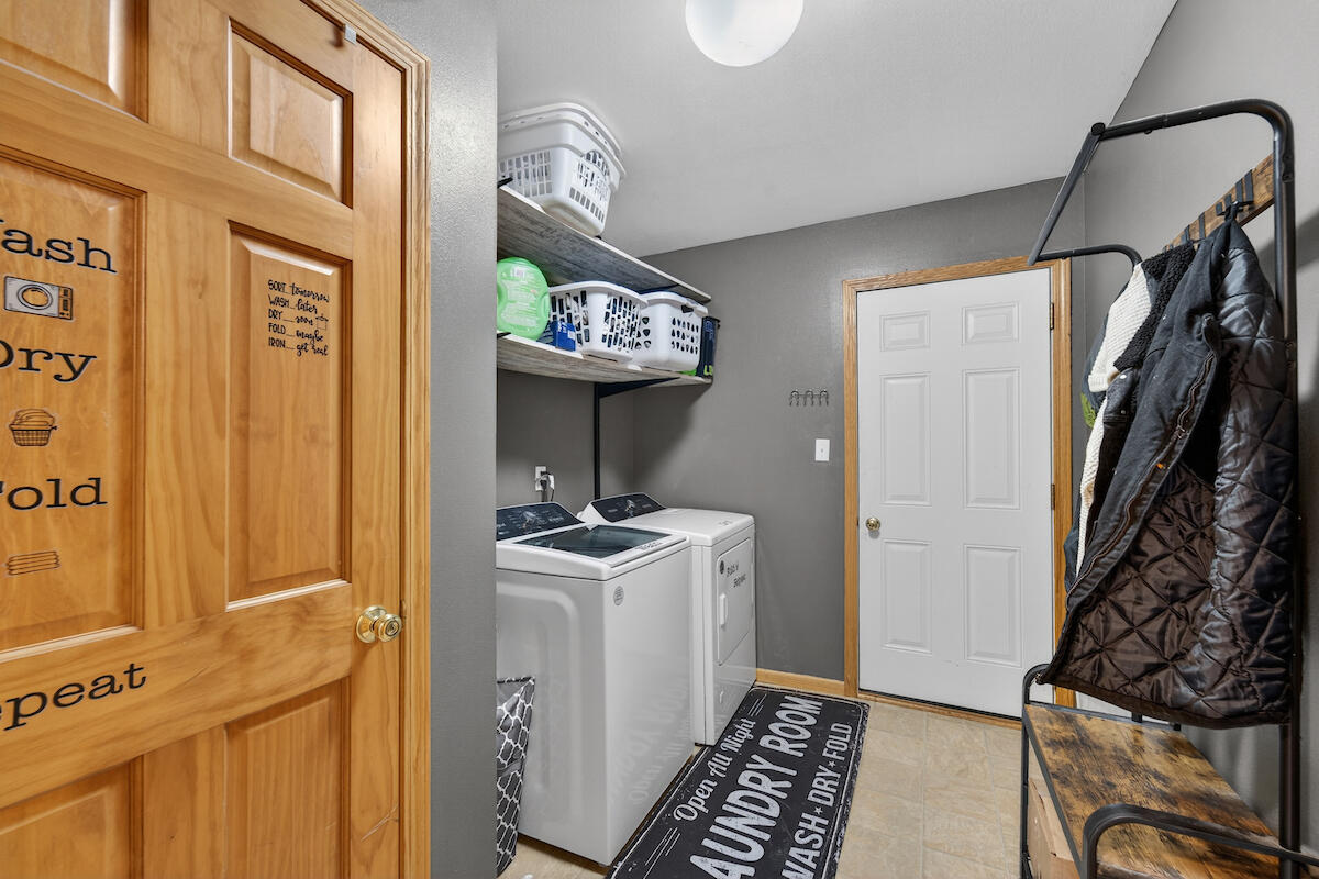 3929 Scenic Way Caledonia, WI 53126 - Photo 13 of 20 DSC07399