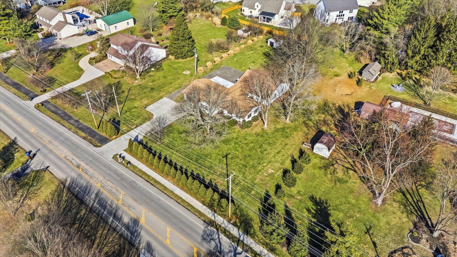 8191 Maxtown Road Westerville, OH 43082 - Photo 23 of 63 23-web-or-mls-8191 Maxtown Rd-123