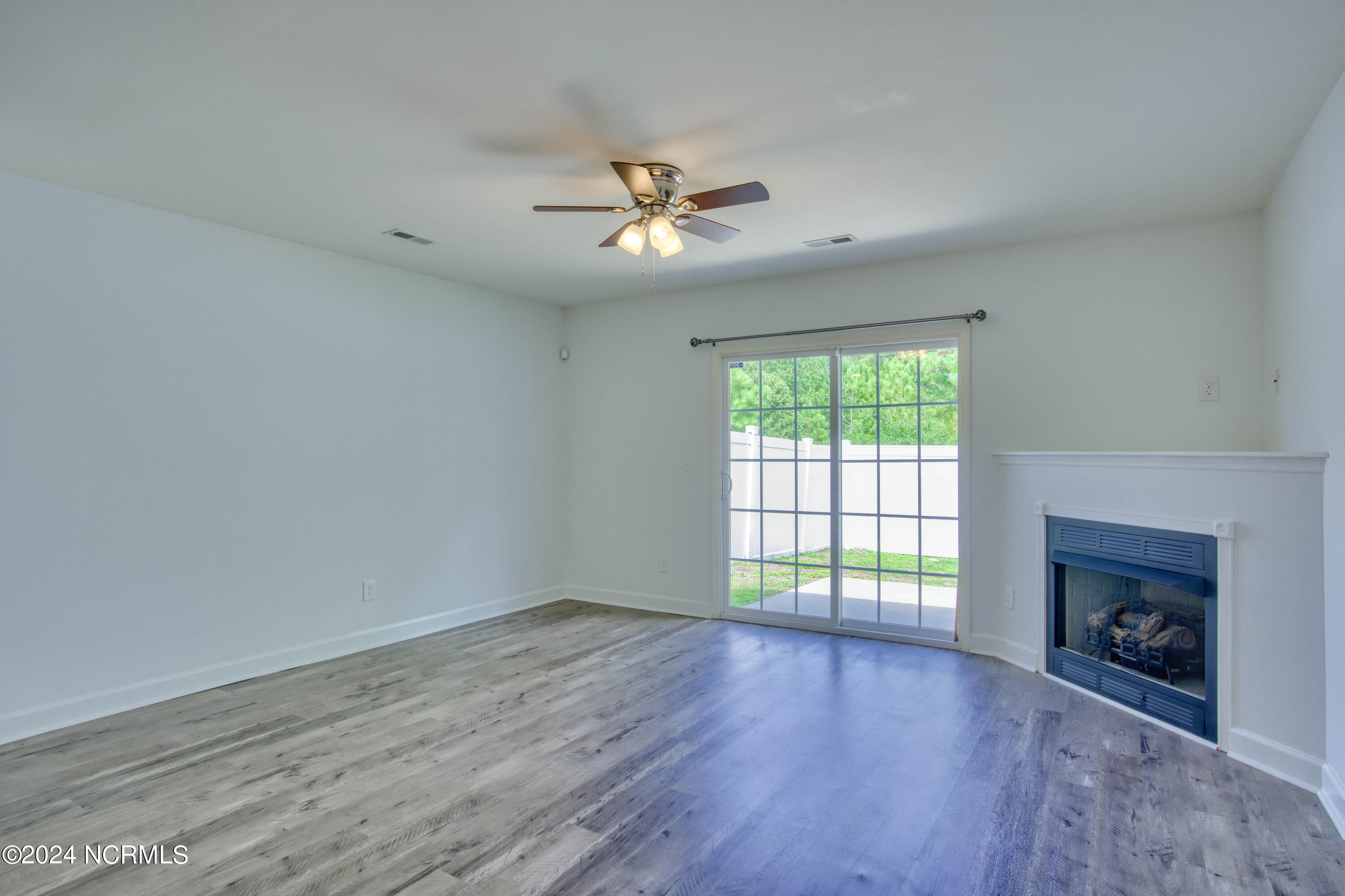 199 Pine Hollow Road Holly Ridge, NC 28445 - Photo 18 of 20 199 Pine Hollow - Interiors - Edited_2