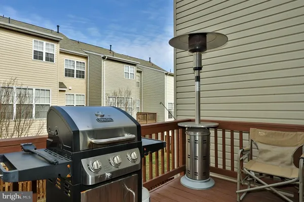 $4,000 | 5306 Sandyford Street, Alexandria, VA 22315