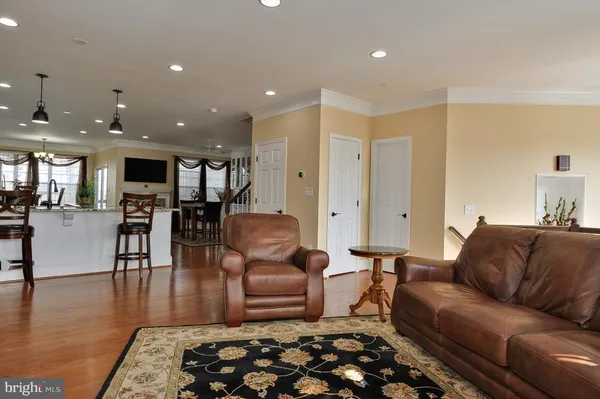 $4,000 | 5306 Sandyford Street, Alexandria, VA 22315