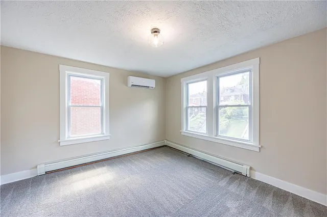 $1,800 | 2020 Frankella Avenue, Pittsburgh, PA 15221