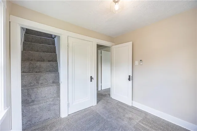 $1,800 | 2020 Frankella Avenue, Pittsburgh, PA 15221