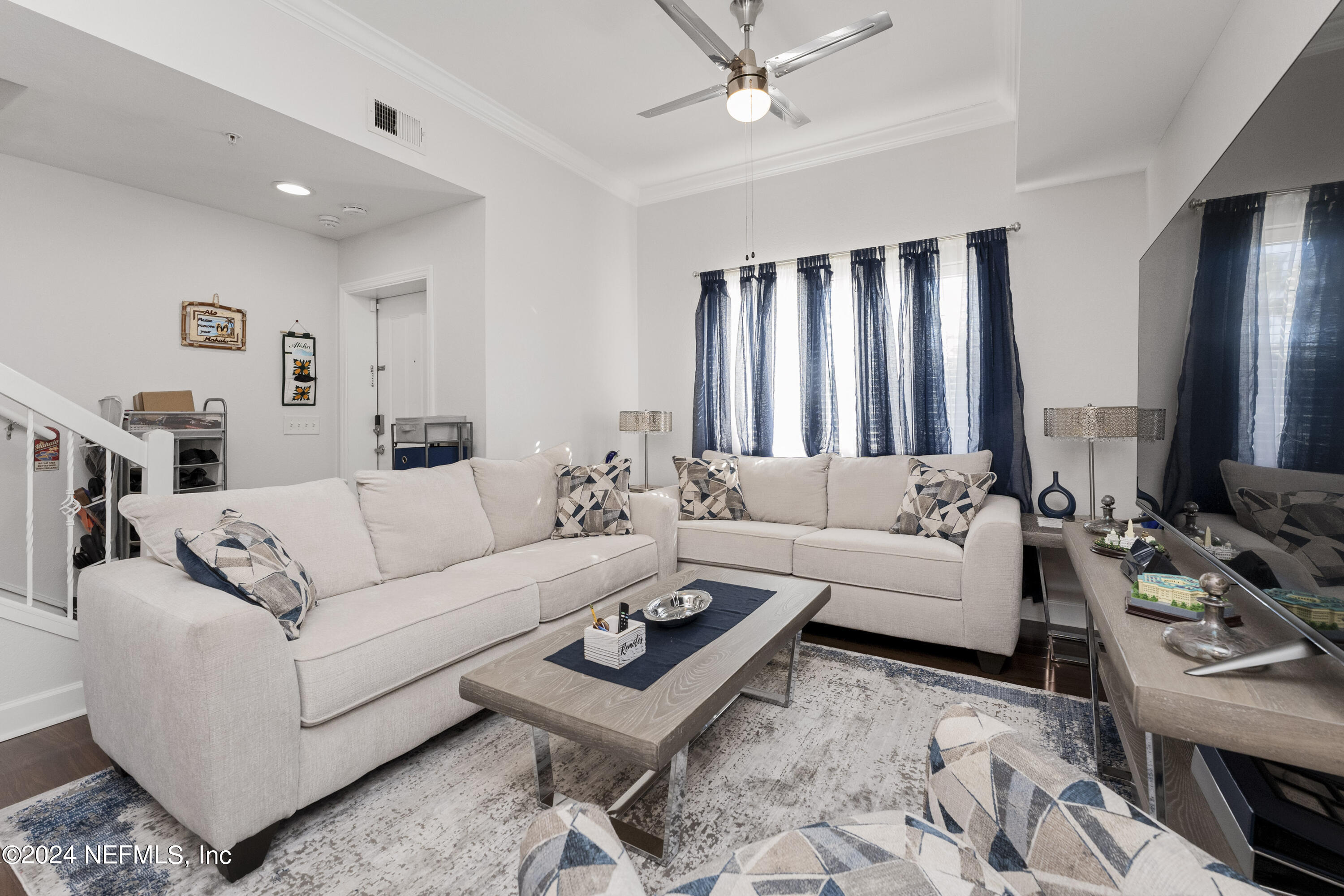 9745 Touchton Road, Unit 3324 Jacksonville, FL 32246 - Photo 7 of 40 3 Living Room