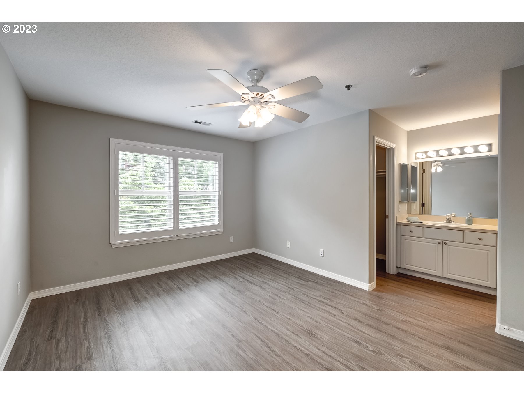 8265 Southwest Seneca Street Tualatin, OR 97062 - Photo 22 of 43 Primary Bedroom