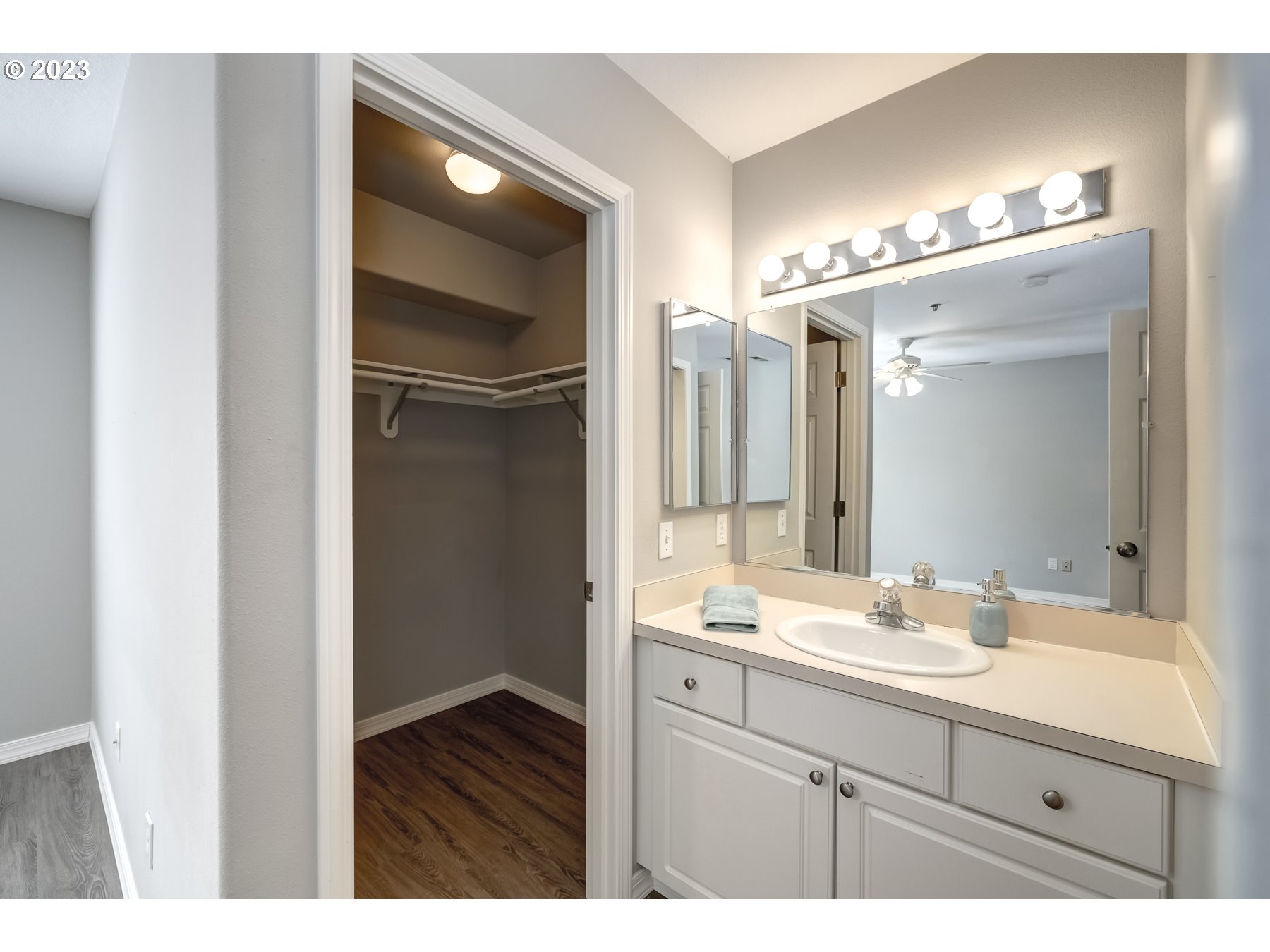 8265 Southwest Seneca Street Tualatin, OR 97062 - Photo 24 of 43 Attached Bathroom