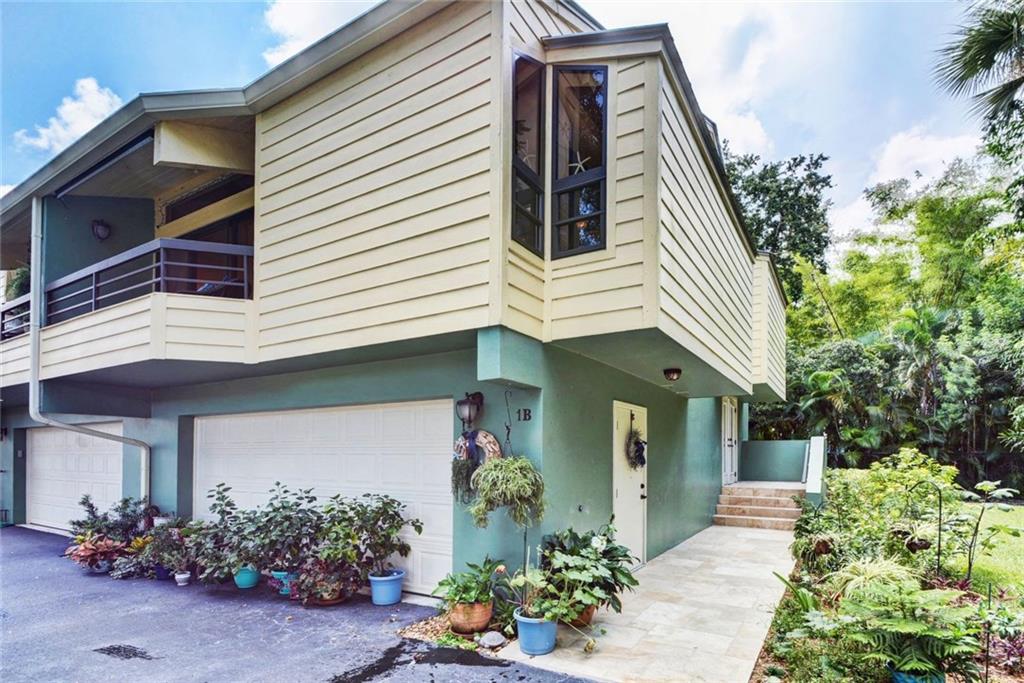 428 Southwest Akron Avenue, Unit 1B Stuart, FL 34994 - Photo 10 of 57 Gallery Image 10
