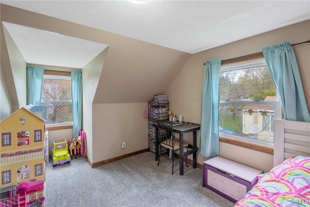 506 Richards Road Camillus, NY 13031 - Photo 25 of 37 Bedroom 3 on 2nd floor