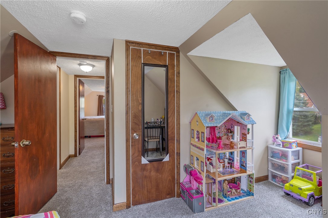 506 Richards Road Camillus, NY 13031 - Photo 26 of 37 Bedroom 3 on 2nd floor