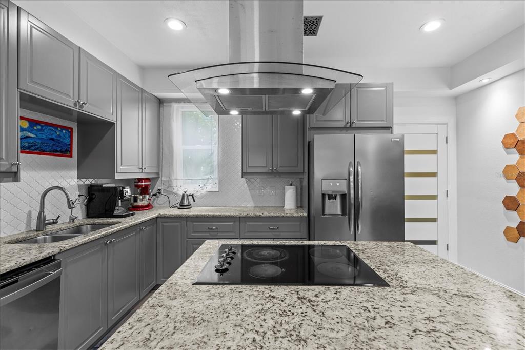 5914 La Rosa Lane Apollo Beach, FL 33572 - Photo 20 of 73