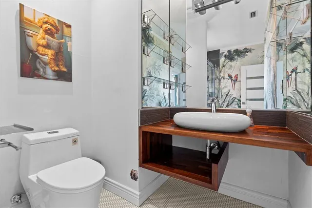 $995,000 | 5914 La Rosa Lane, Apollo Beach, FL 33572