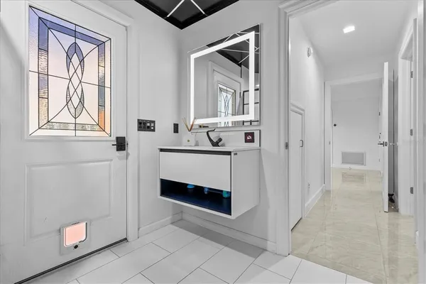 $995,000 | 5914 La Rosa Lane, Apollo Beach, FL 33572