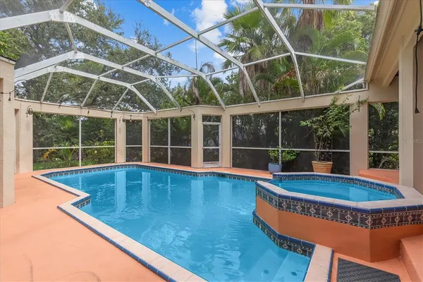 $995,000 | 5914 La Rosa Lane, Apollo Beach, FL 33572