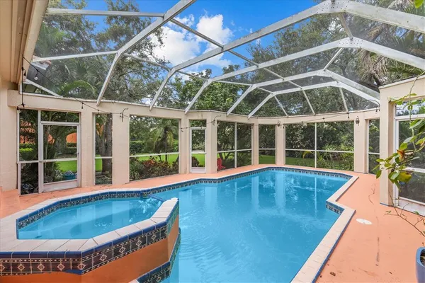 $995,000 | 5914 La Rosa Lane, Apollo Beach, FL 33572