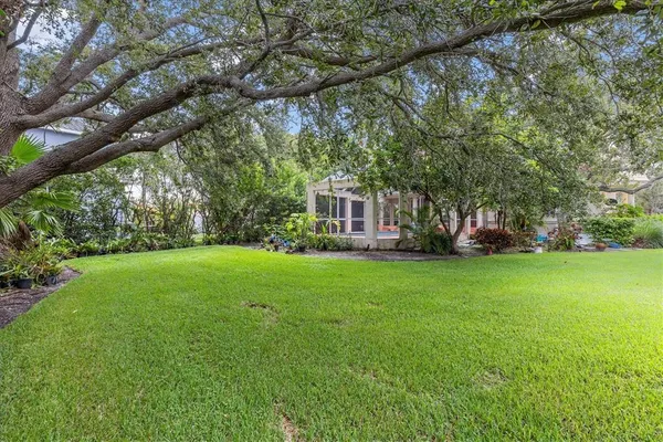 $995,000 | 5914 La Rosa Lane, Apollo Beach, FL 33572