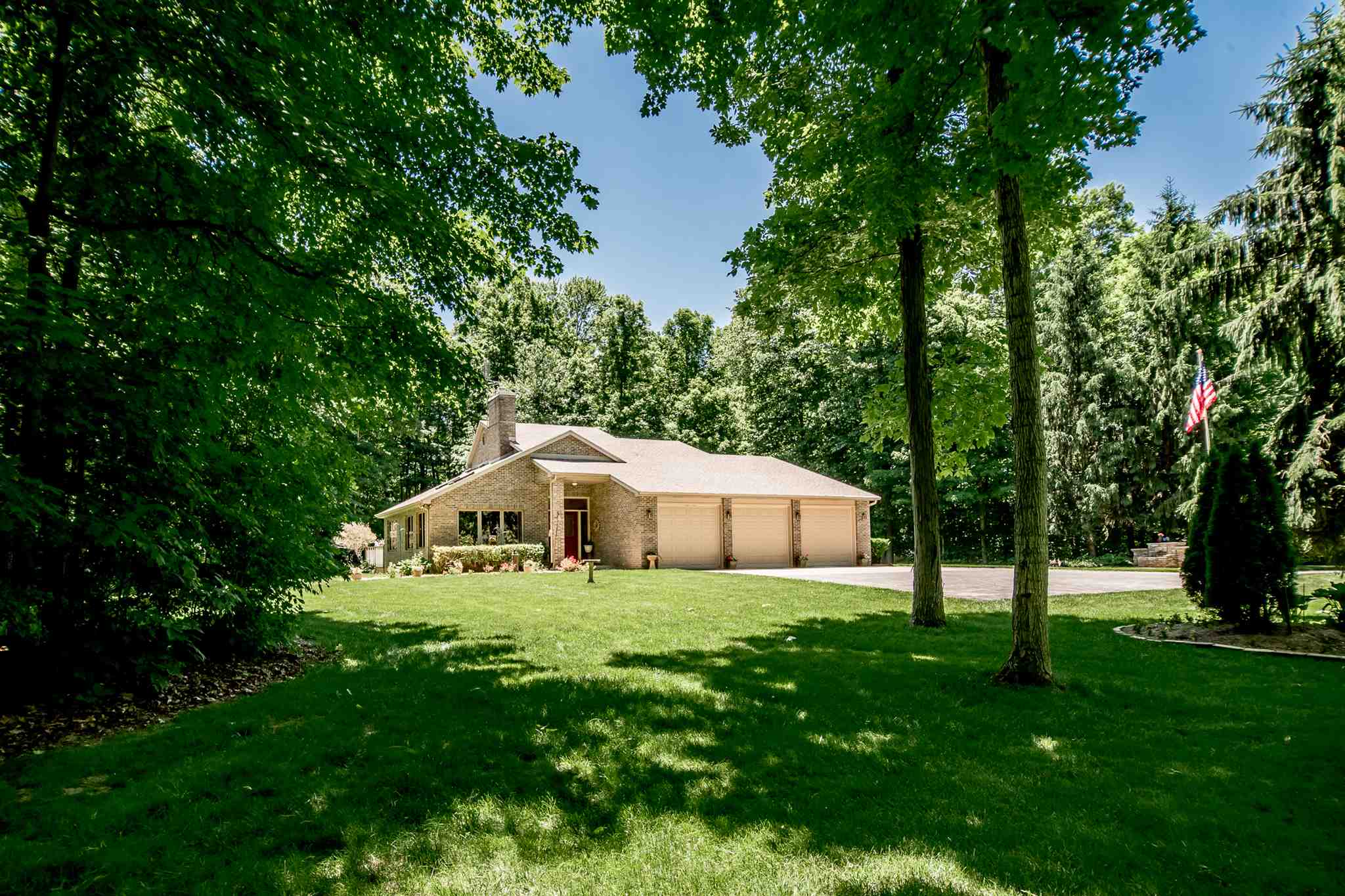 10541 North Meridian Road Roanoke, IN 46783 - Photo 1 of 36 Gallery Image 1