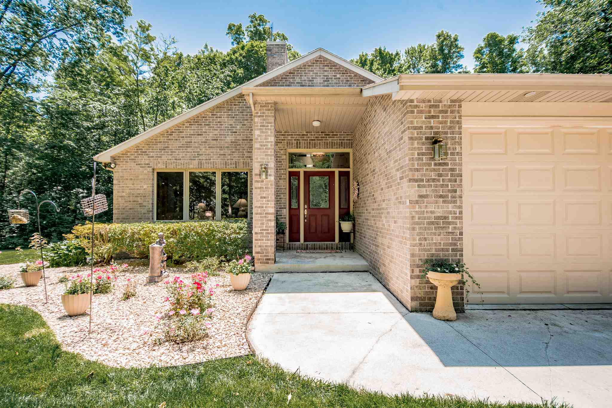 10541 North Meridian Road Roanoke, IN 46783 - Photo 3 of 36 Gallery Image 3