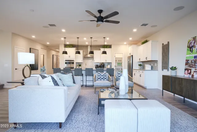 $639,999 | 4940 West La Puenta Avenue, Laveen, AZ 85339