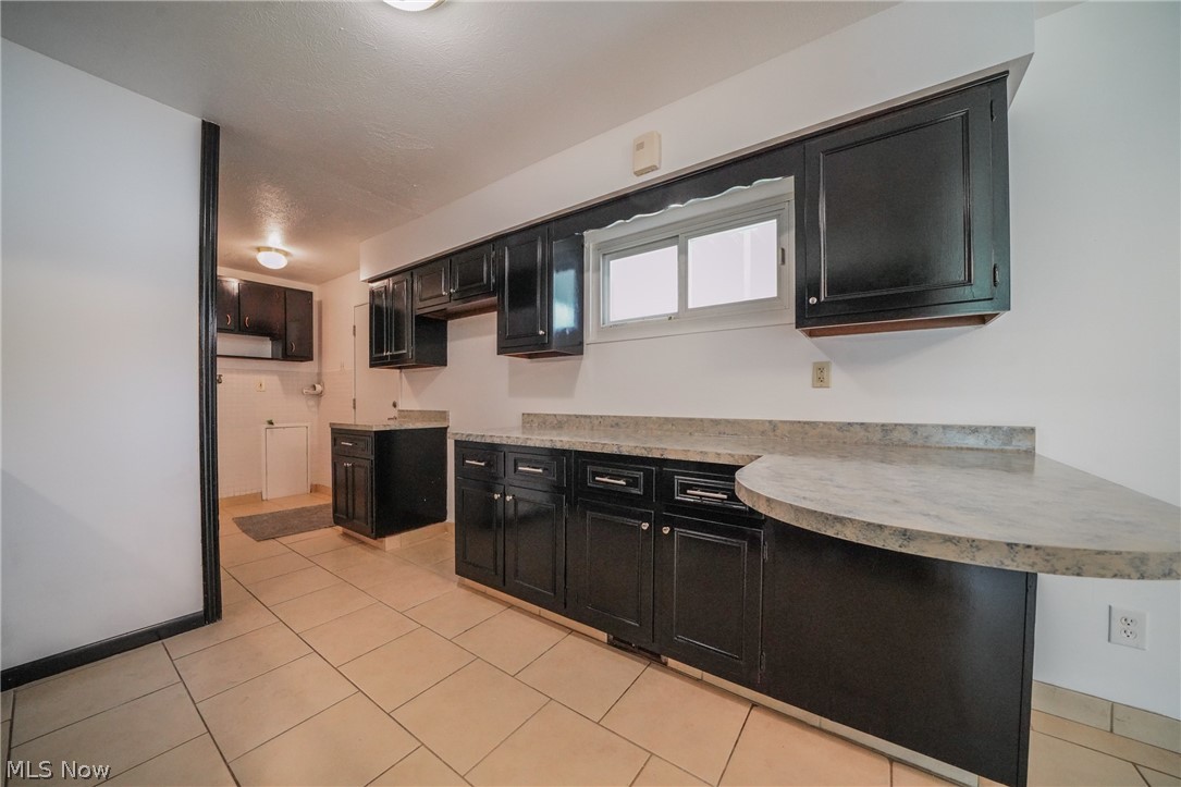 25120 Sandhurst Road Bedford Heights, OH 44146 - Photo 5 of 25