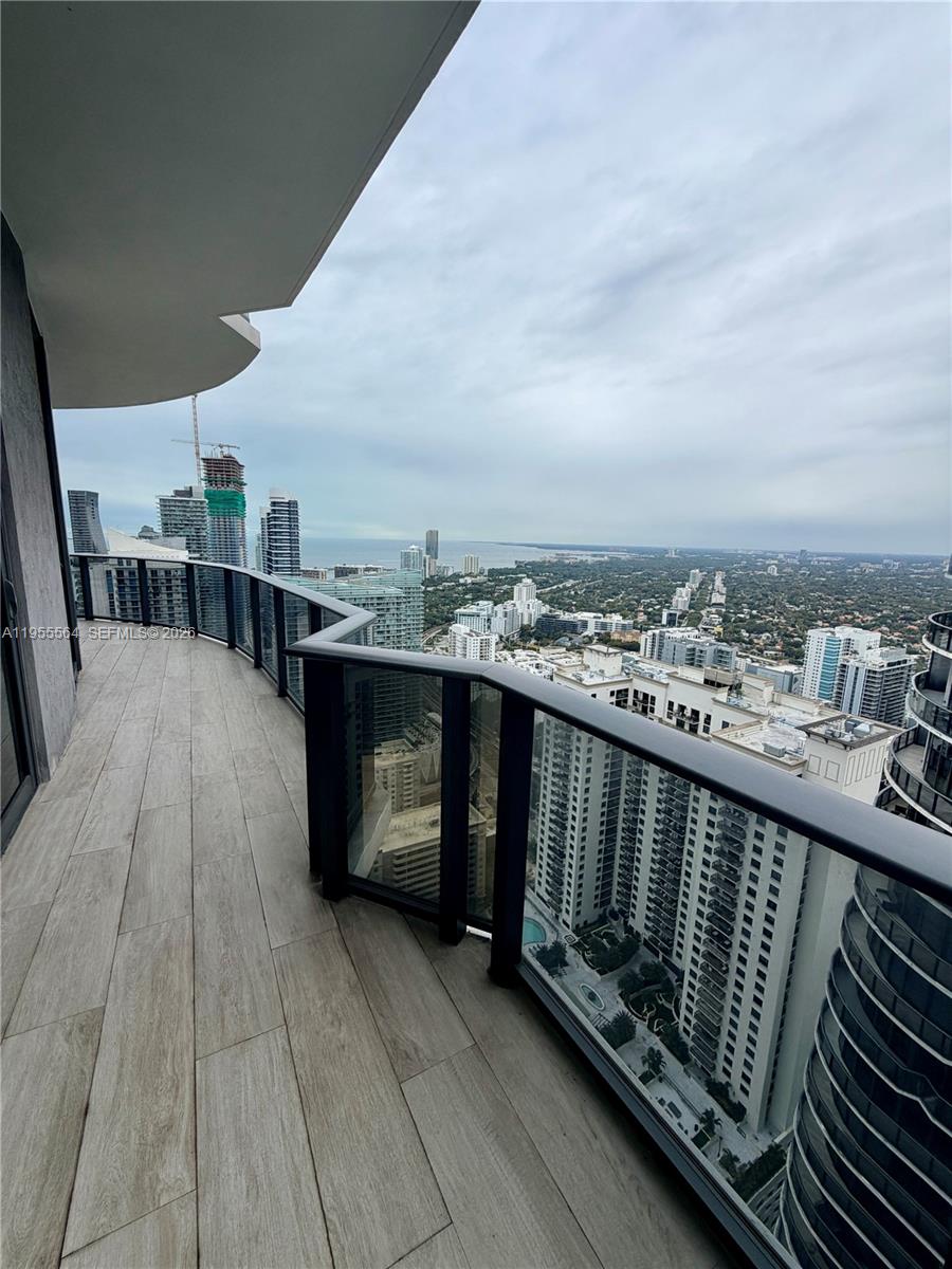 45 Southwest 9th Street, Unit 4606 Miami, FL 33130 - Photo 15 of 63