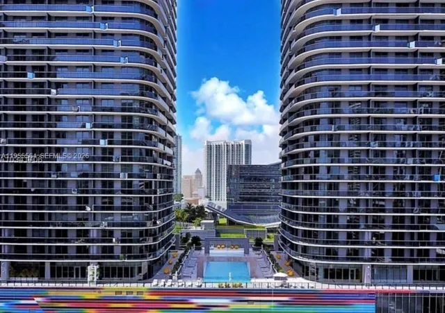 $1,249,000 | 45 Southwest 9th Street, Unit 4606, Miami, FL 33130