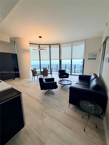 $1,249,000 | 45 Southwest 9th Street, Unit 4606, Miami, FL 33130