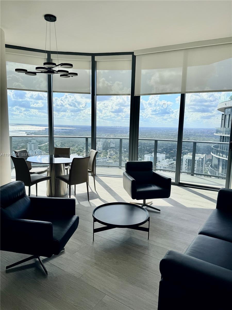 45 Southwest 9th Street, Unit 4606 Miami, FL 33130 - Photo 32 of 58