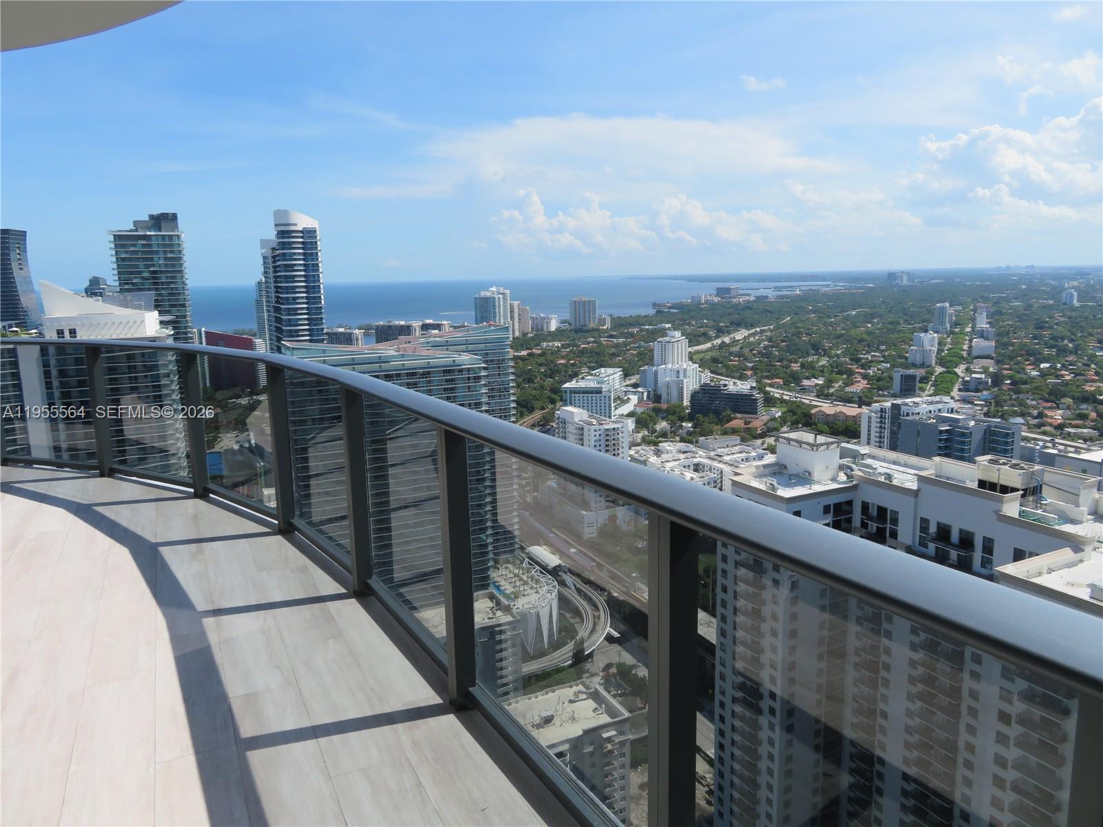45 Southwest 9th Street, Unit 4606 Miami, FL 33130 - Photo 43 of 58